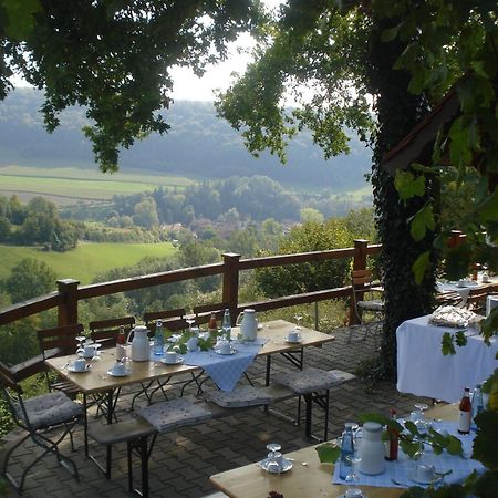 Landhaus Zum Falken Hotel Tauberzell Buitenkant foto