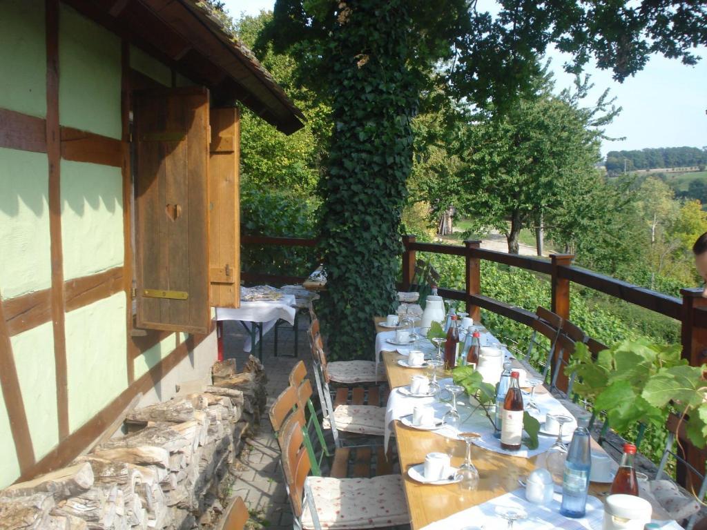 Landhaus Zum Falken Hotel Tauberzell Buitenkant foto