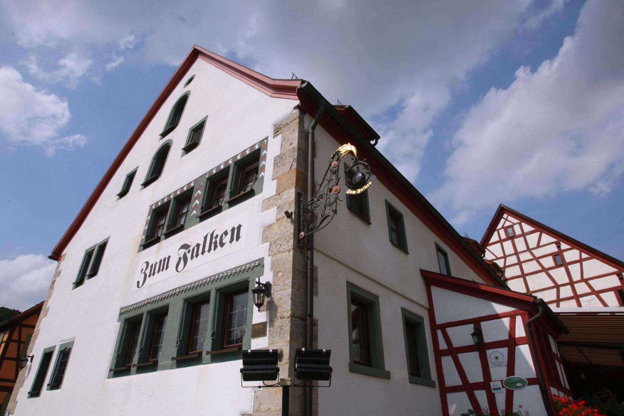 Landhaus Zum Falken Hotel Tauberzell Buitenkant foto